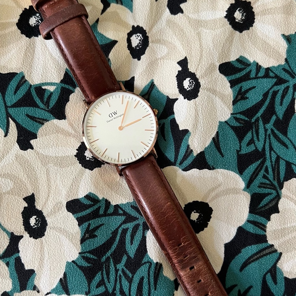 Daniel Wellington Brown Leather Rose Gold Watch